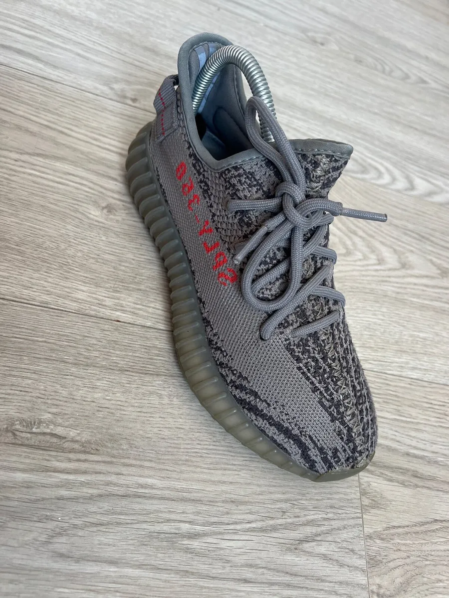 Grey Yeezy’s - Image 4