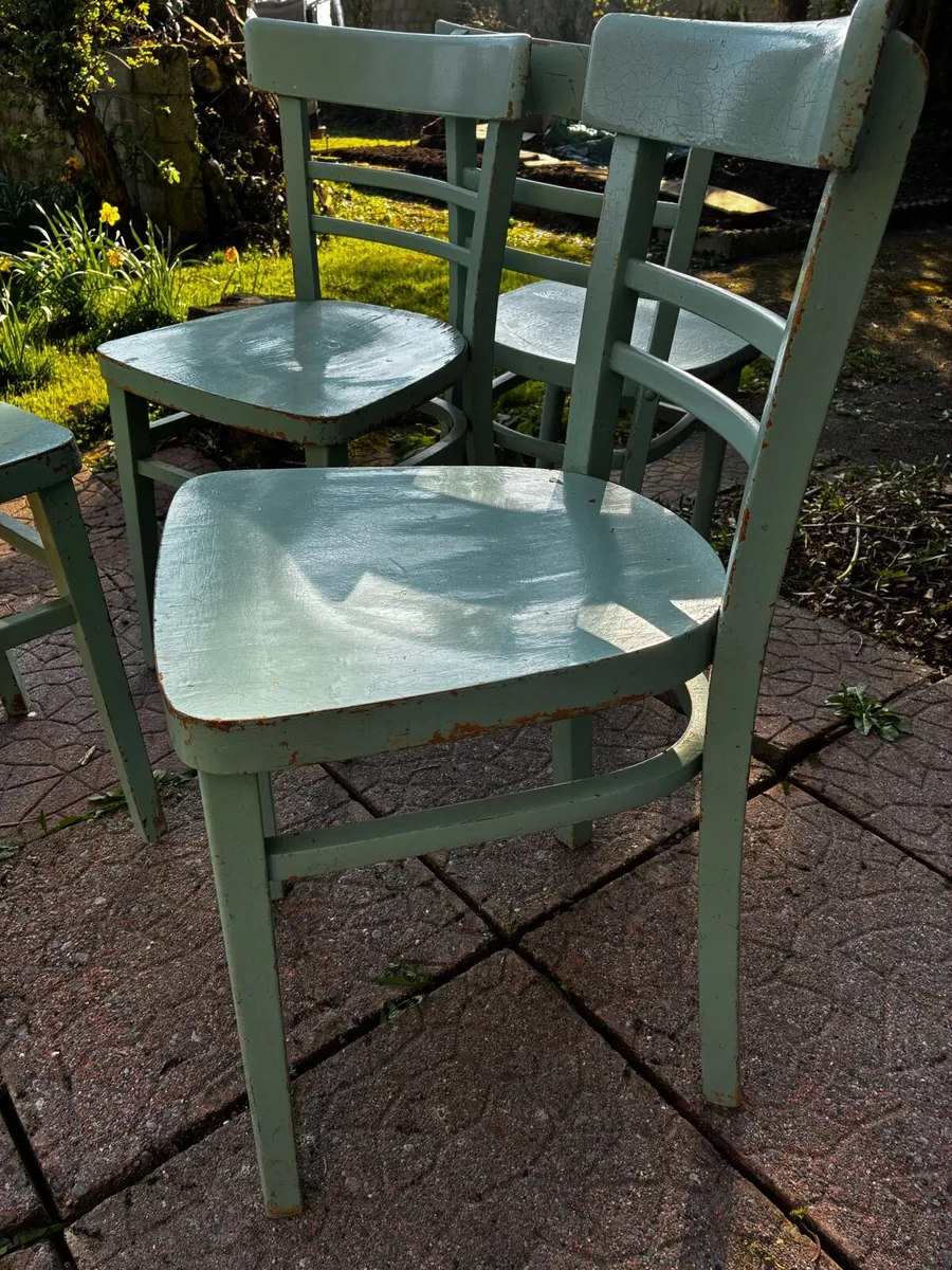 6 vintage chairs - Image 2