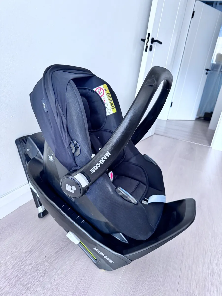 Car seat - Image 2