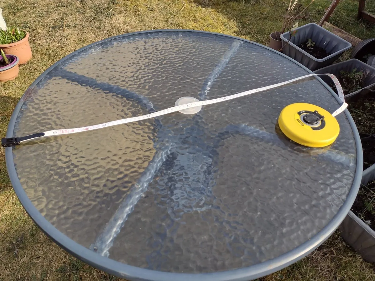 Garden/ patio glass top table 80cm wide - Image 1