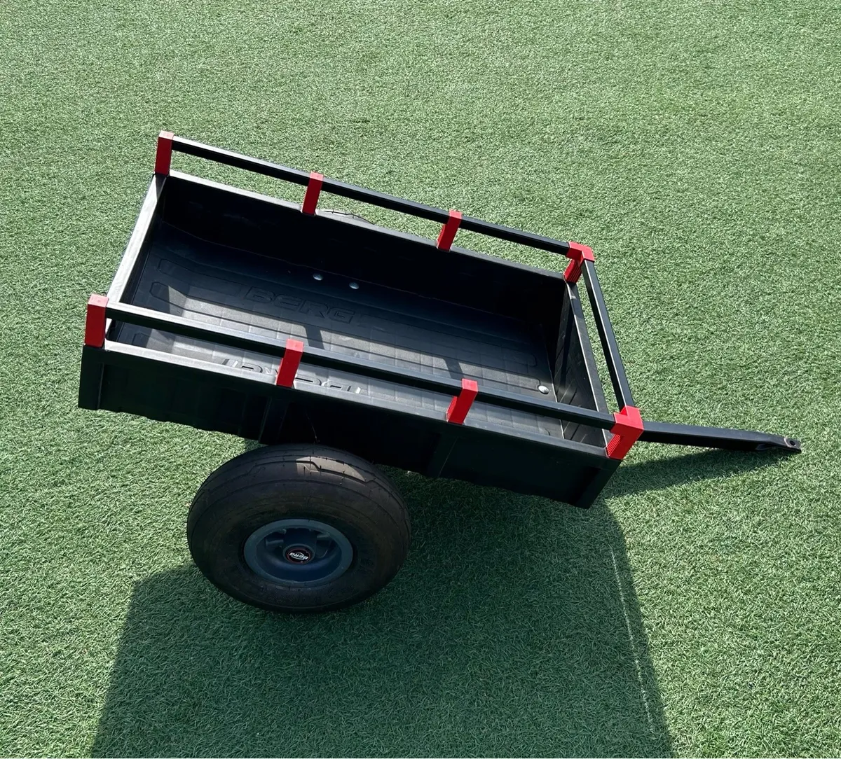 Berg Super Red Go Kart - Image 2