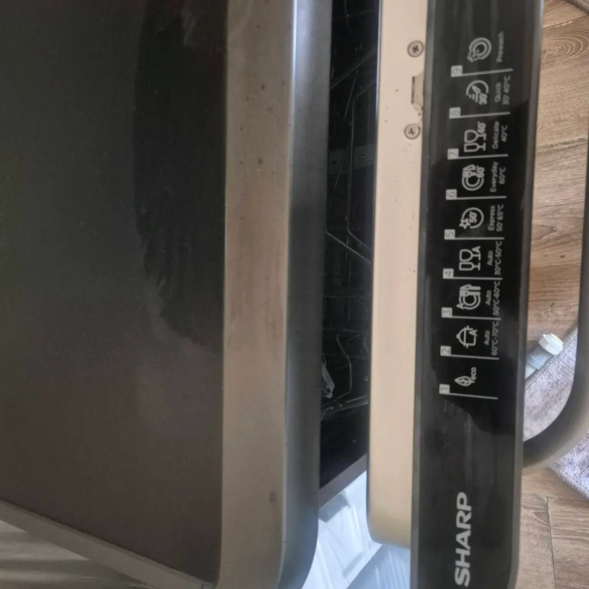 Dishwasher - Image 3