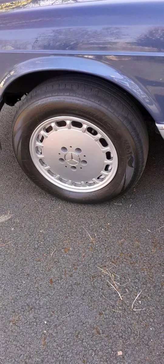 Mercedes Benz 300SE - Image 4