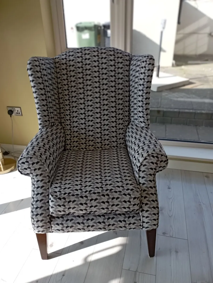 Queen Anne Chair - Image 2