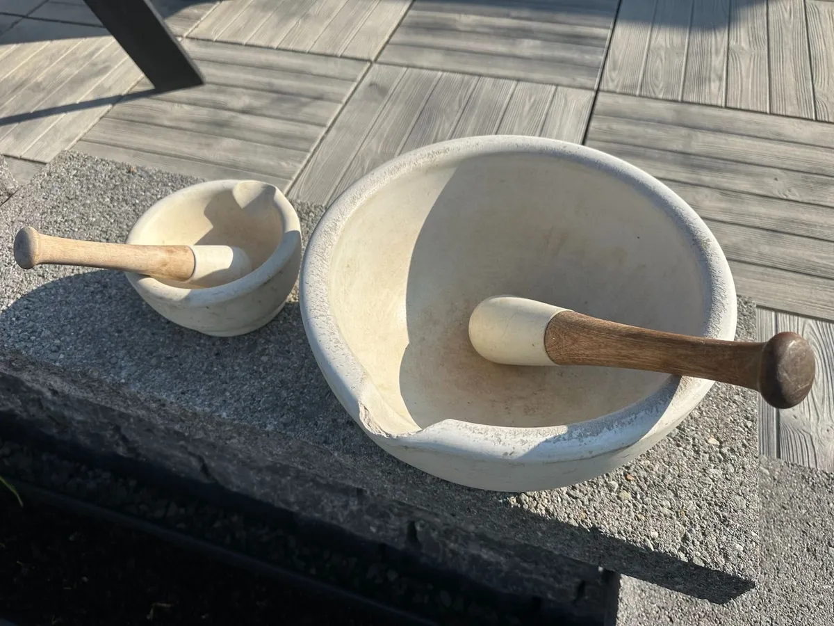 Antiques Mortar & Pestels (Mammy & Daddy set) - Image 2