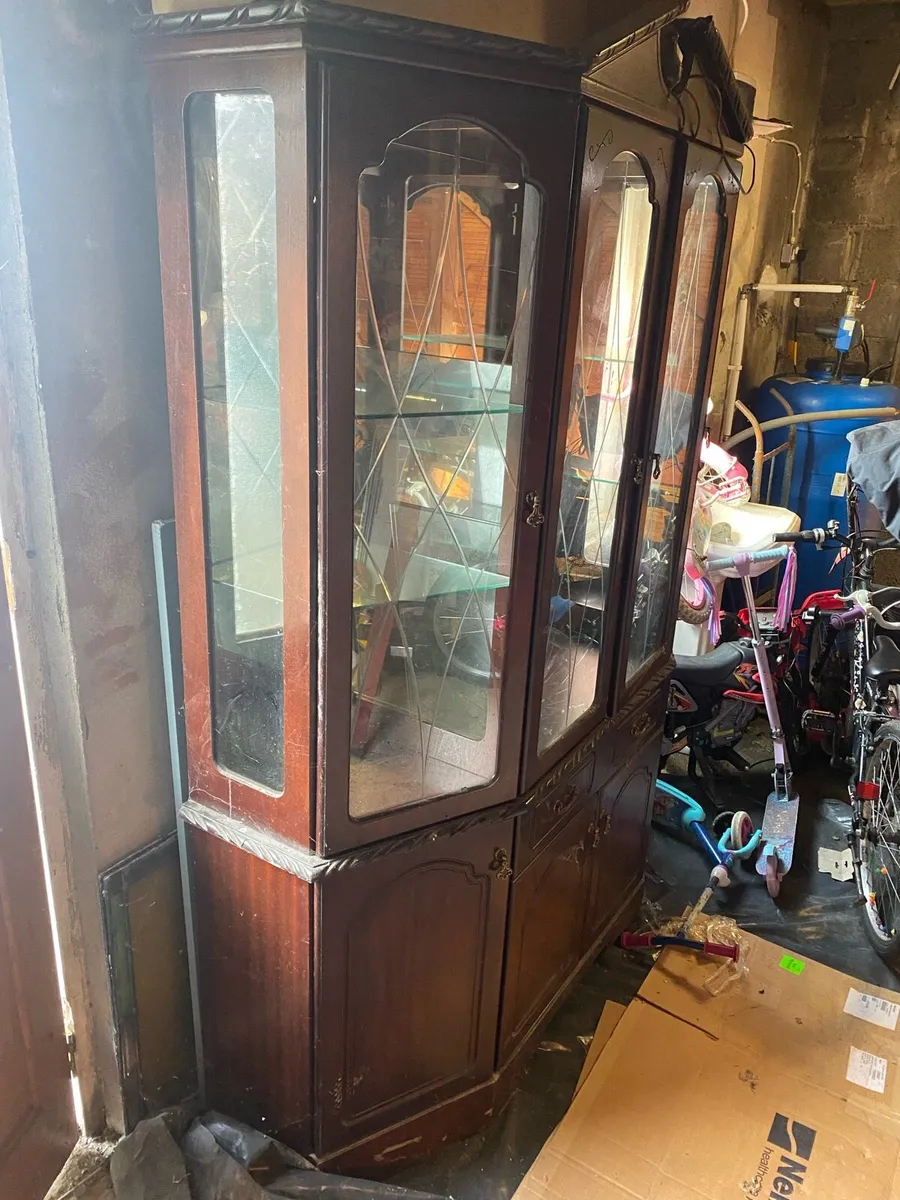 Display Cabinet - Image 2