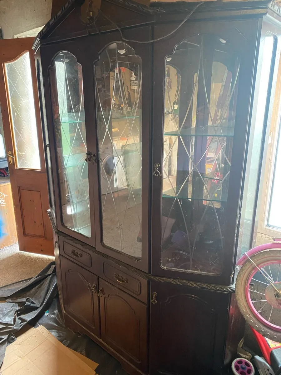 Display Cabinet - Image 3