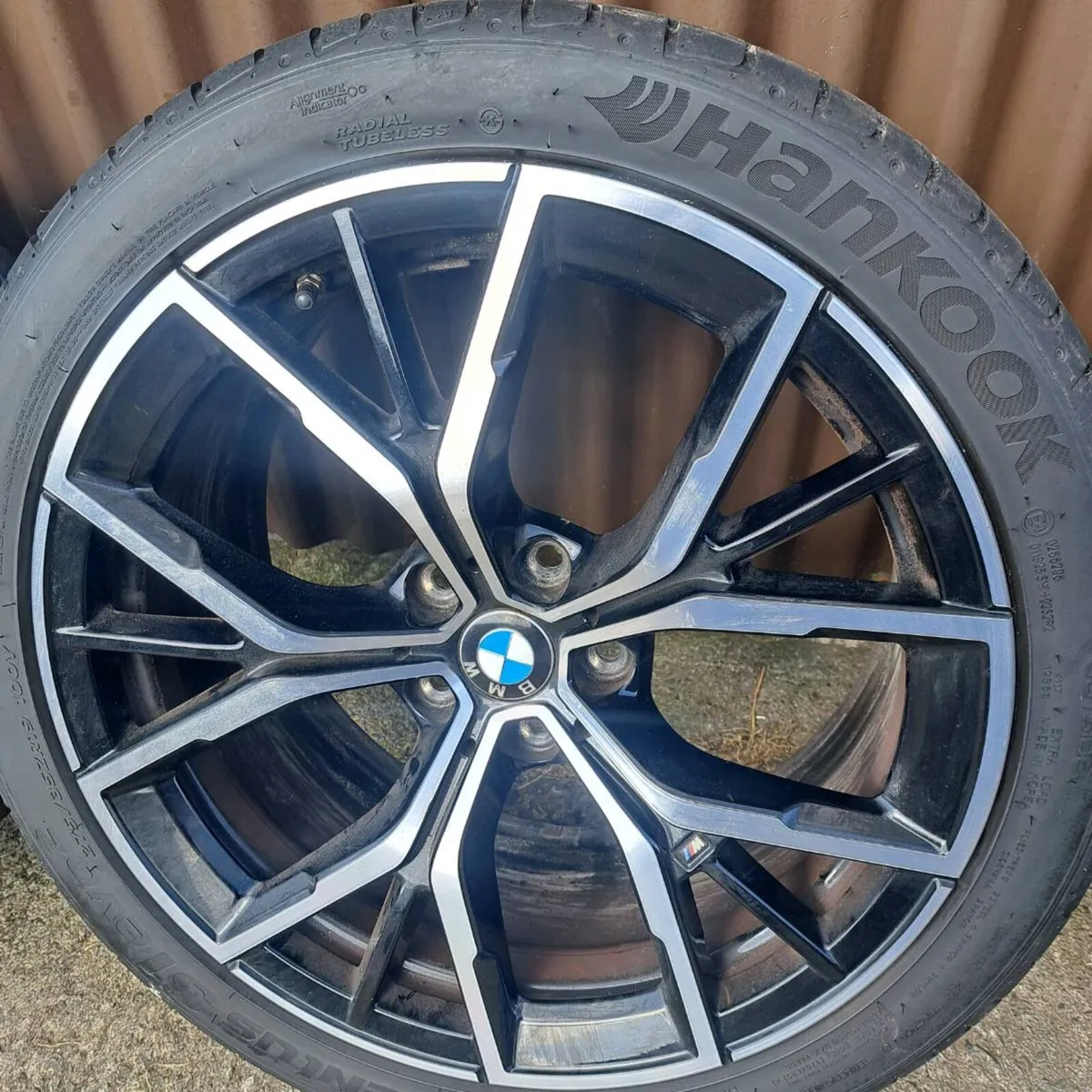 Bmw / volvo  genuine alloys  19"  &   17" - Image 3