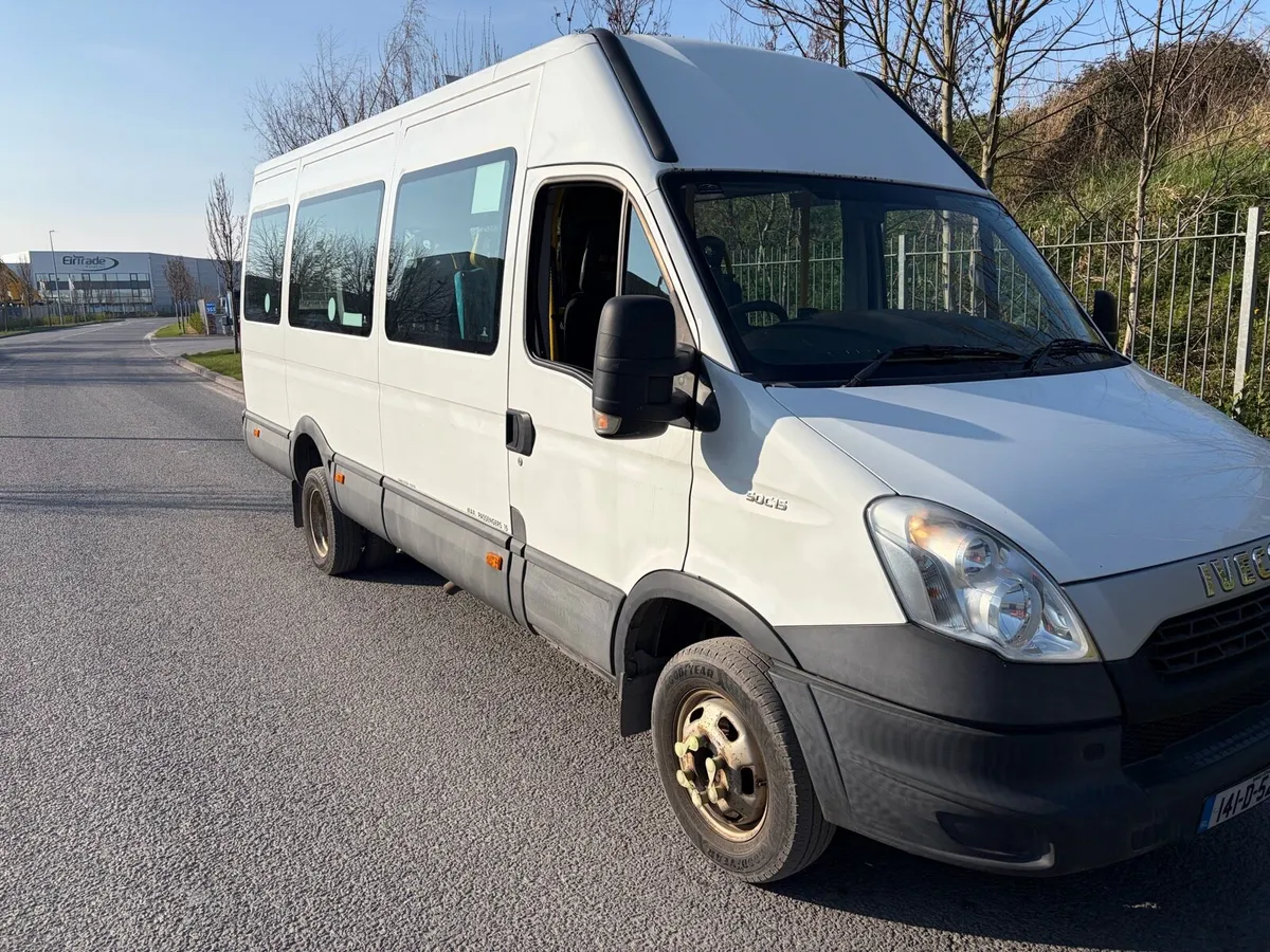 2014 iveco daily wheelchair minibus - Image 1