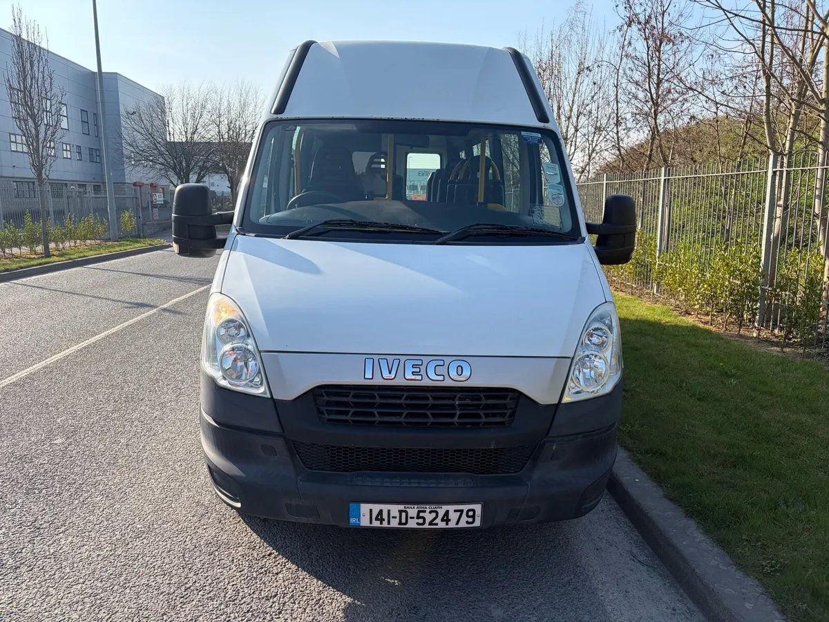 2014 iveco daily wheelchair minibus - Image 2