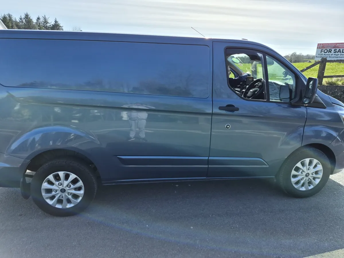 Ford Transit custom - Image 4