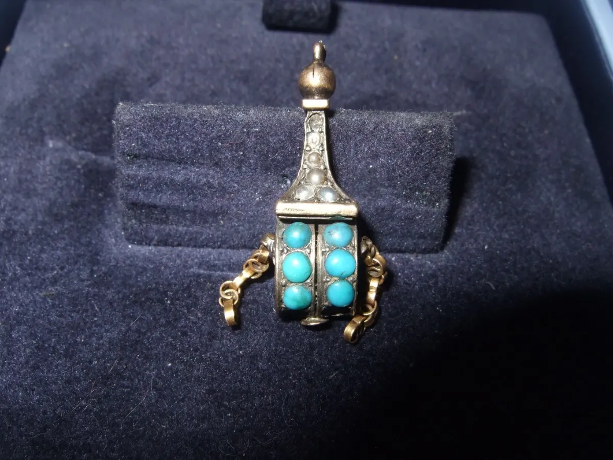 Vintage Hallmarked 9ct Gold 'Tibetan Prayer Wheel' - Image 1