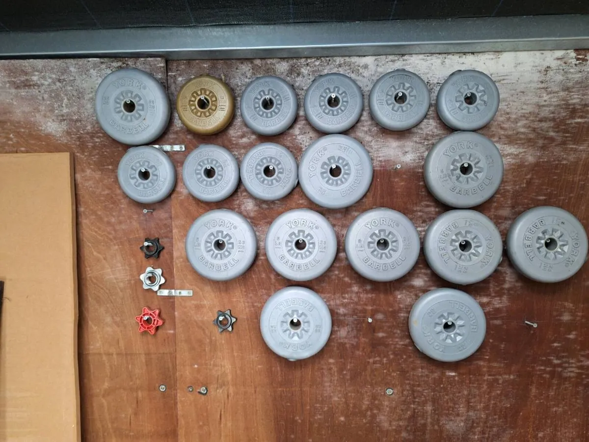 Weights and folding weight bench - Image 3