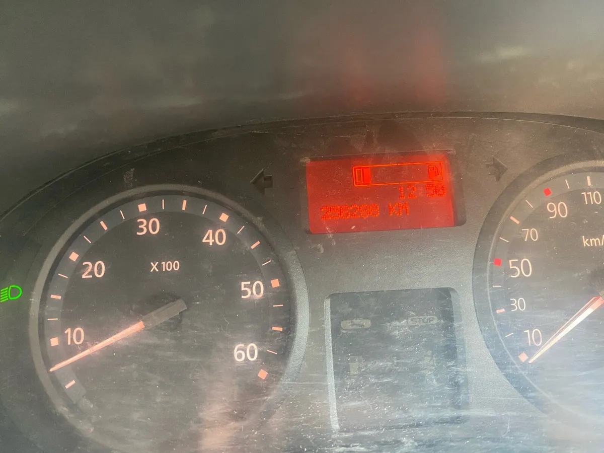 2014 Nissan Primastar - Image 2