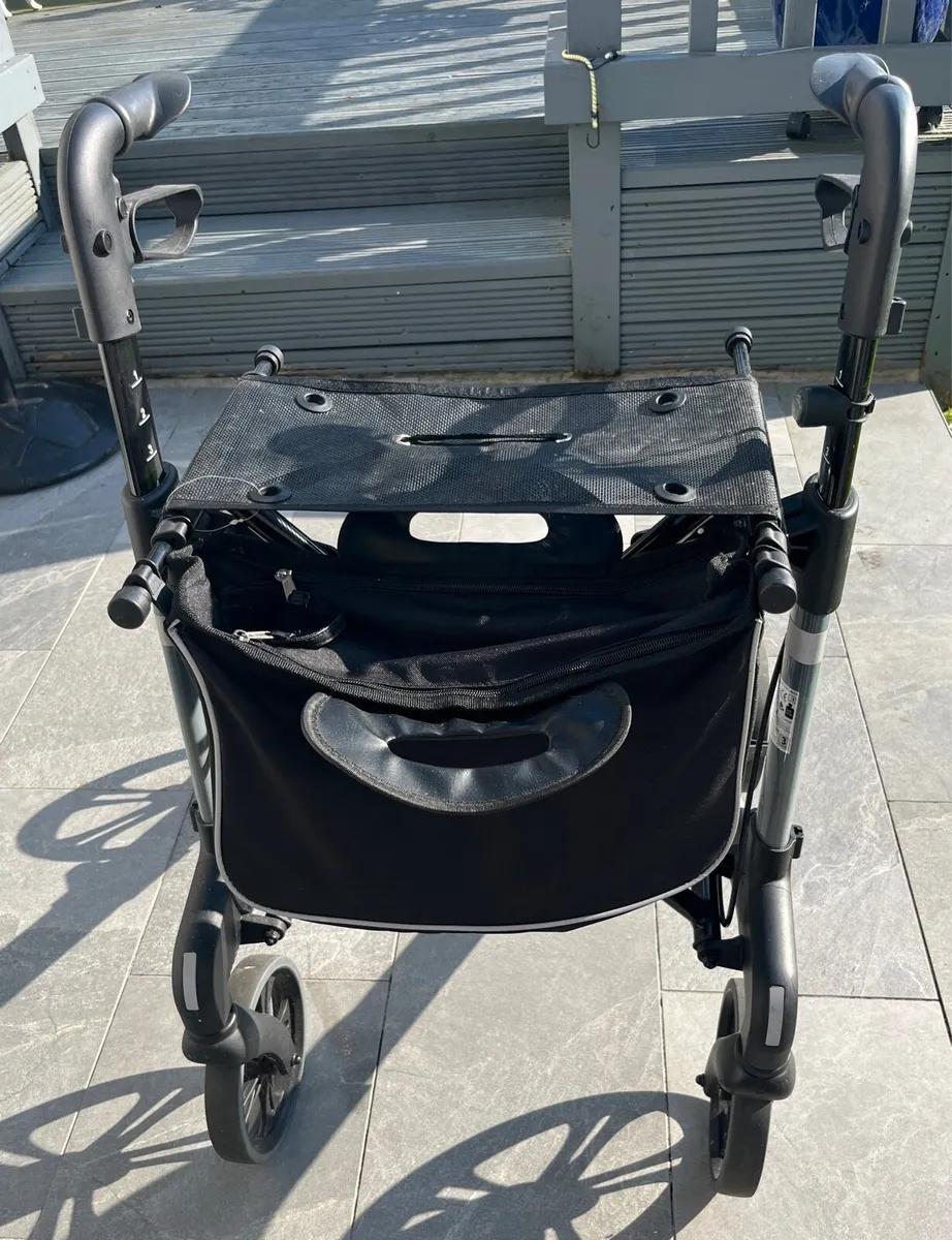 4 Wheel Rollator Walking Aid - Image 3