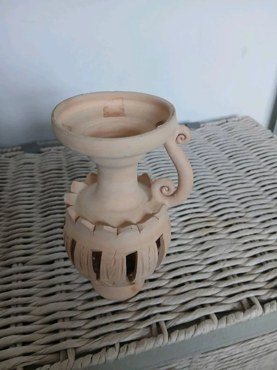 Job lot teapots and ornaments - Image 4