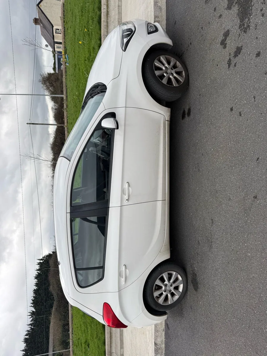 2014 Hyundai i20 1.2 - Image 3
