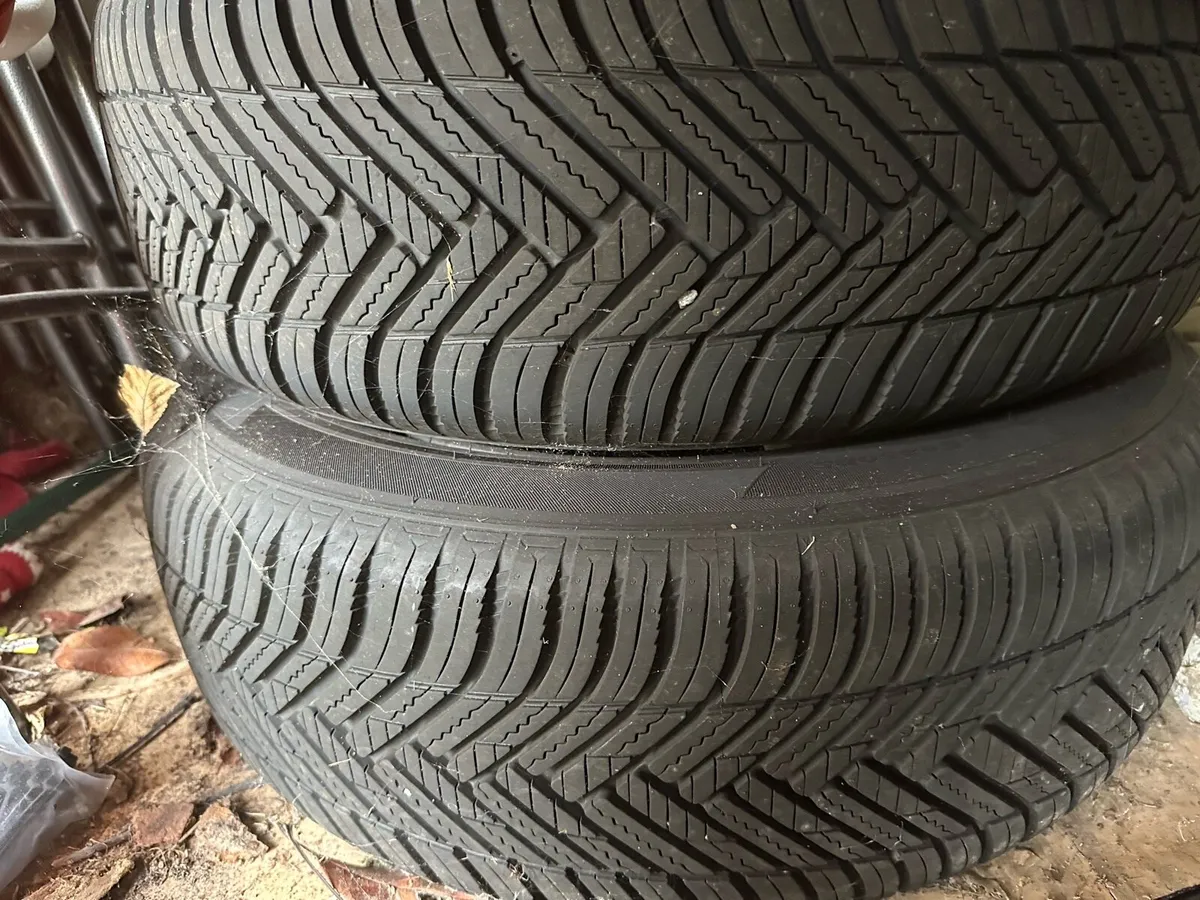 4 alloys and as new tyres from Skoda Karoq - Image 1