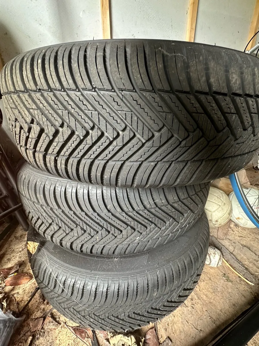 4 alloys and as new tyres from Skoda Karoq - Image 3