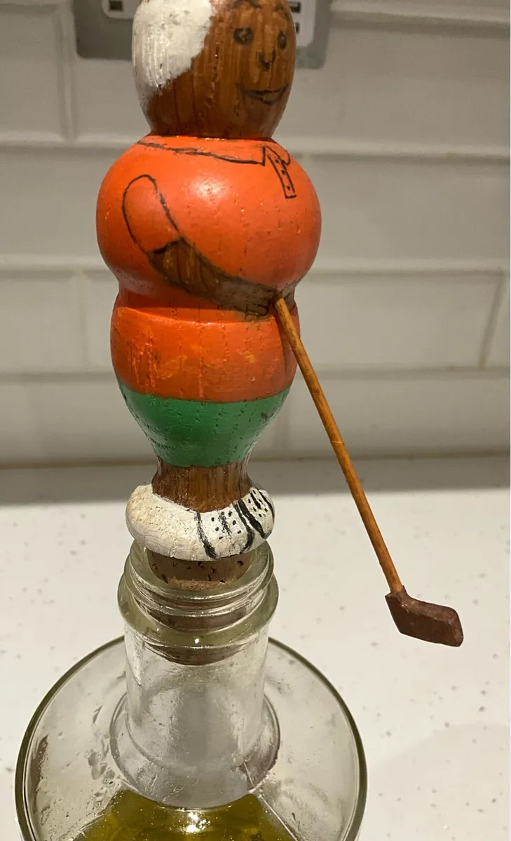 Vintage Carved Wooden Golf Bottle Stopper - Image 2