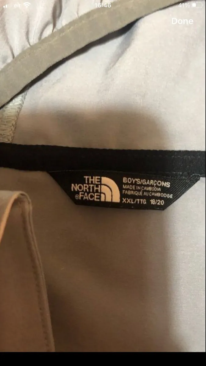 Boys northface tracksuit top size XxL €15 - Image 4