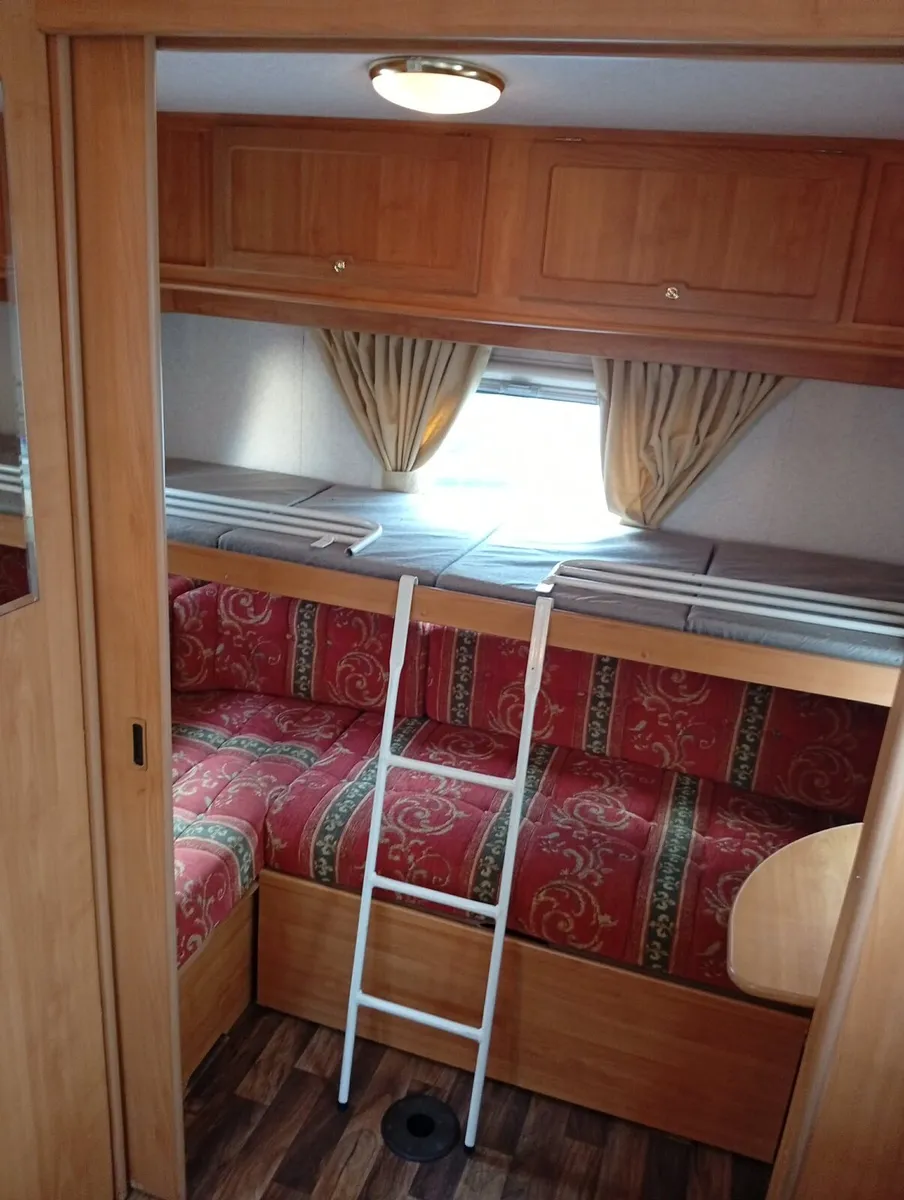 2006 5/6 berth Full size awning - Image 3