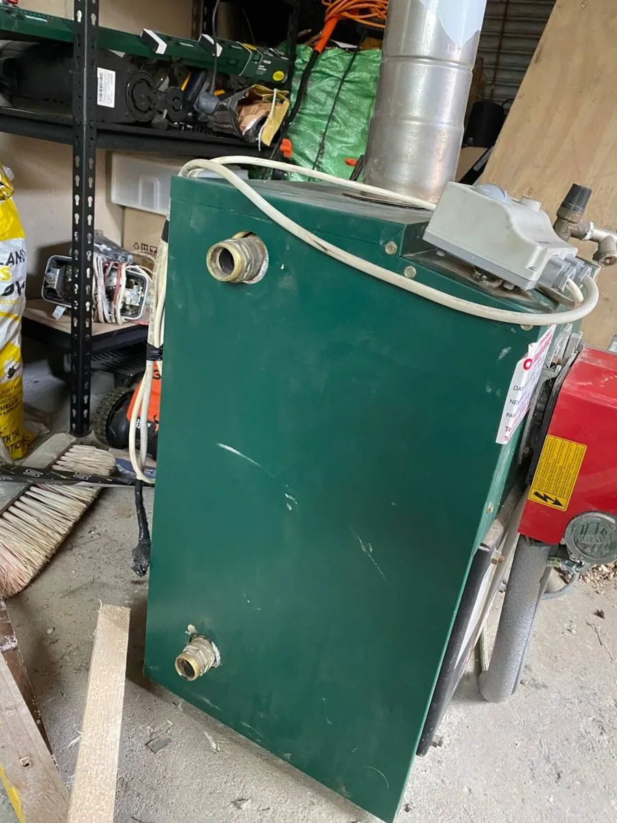 Oil boiler - Image 4
