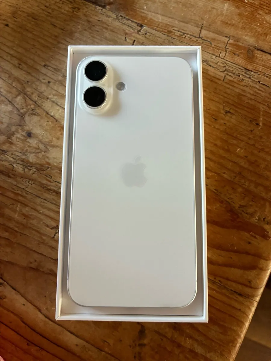 iPhone 16 Plus - Image 4
