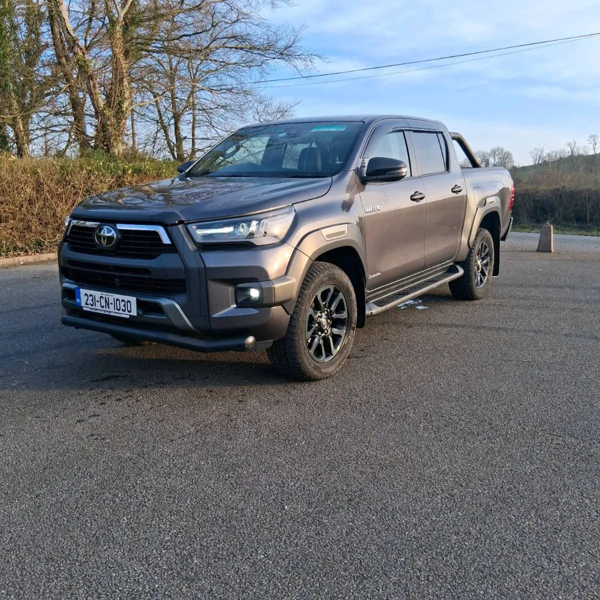 Toyota Hilux Invicible - Image 1