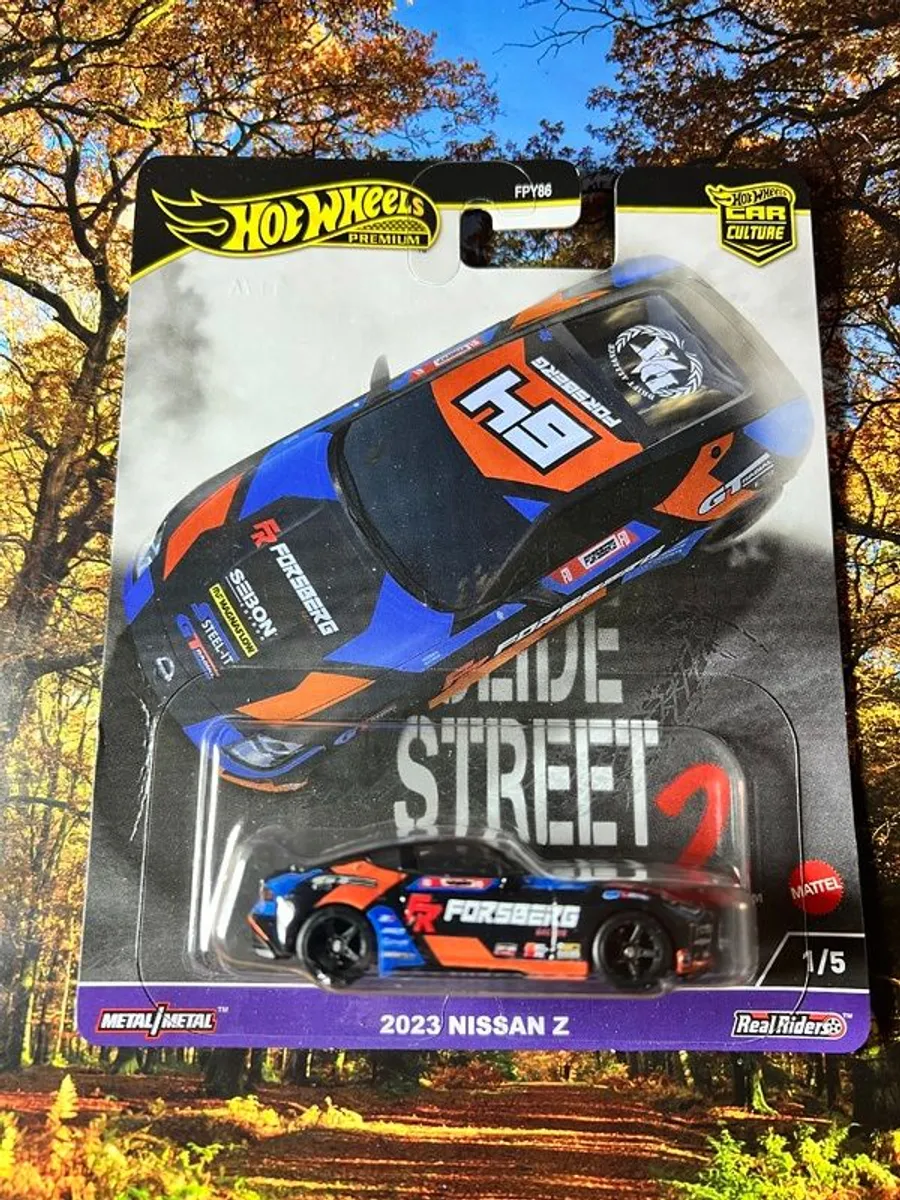 Nissan Z Hot Wheels Premium