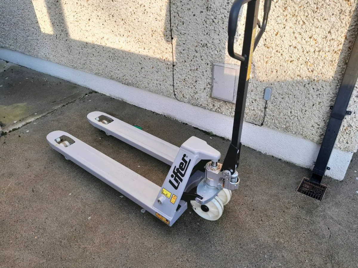 Pallet truck - Image 3