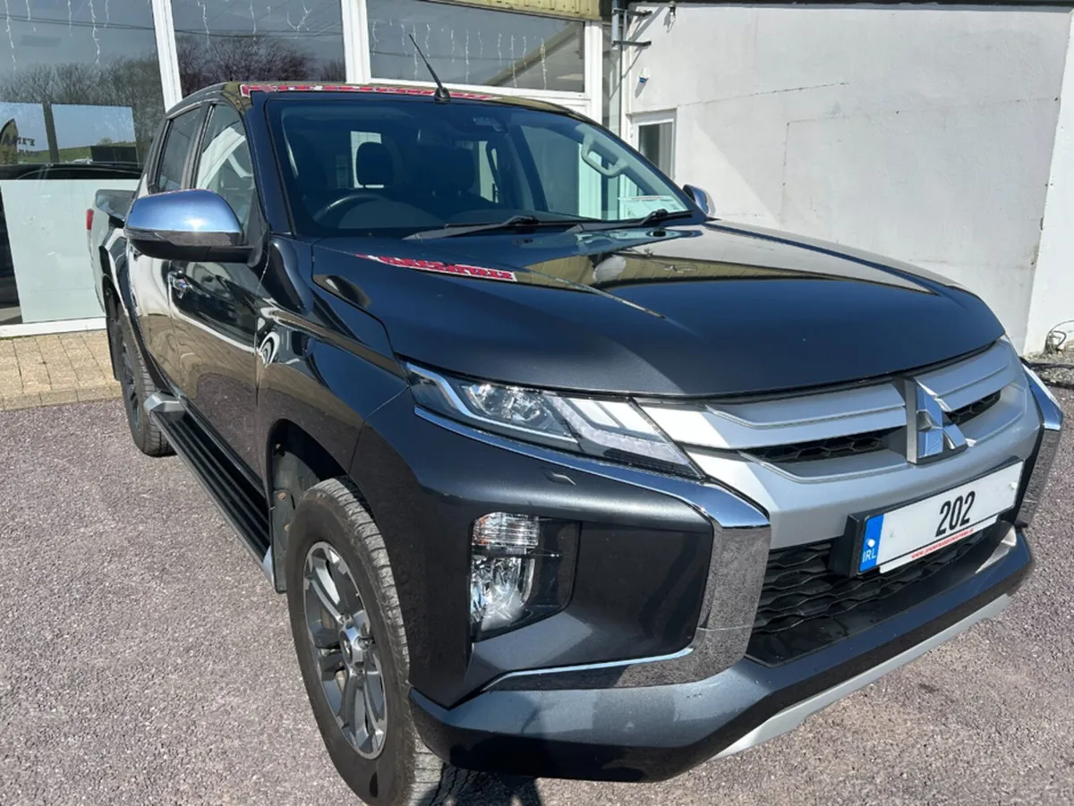 Mitsubishi L200 WARRIOR DI-D AUTO DCB - Image 1