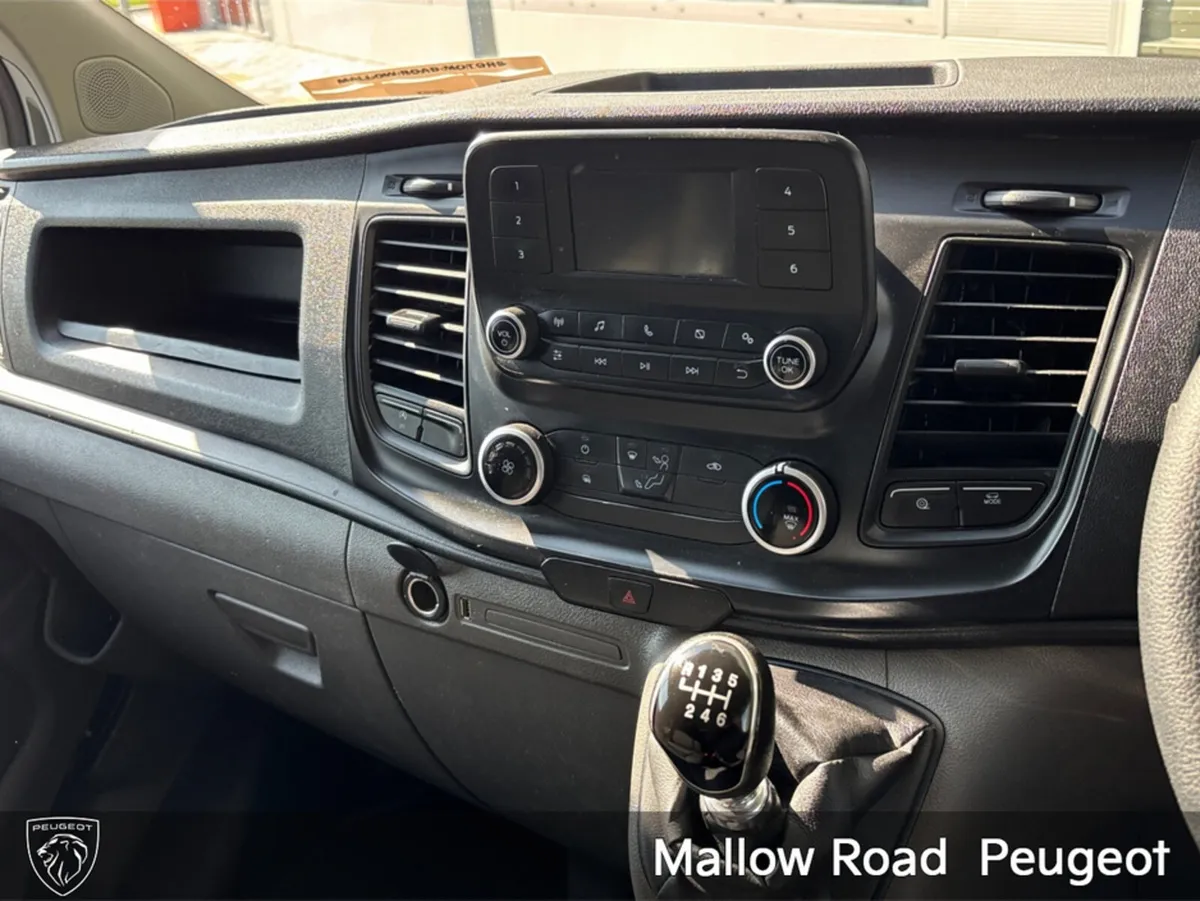 Ford Transit Custom BASE 280S 2.0L 105PS M6 3DR *+ - Image 4