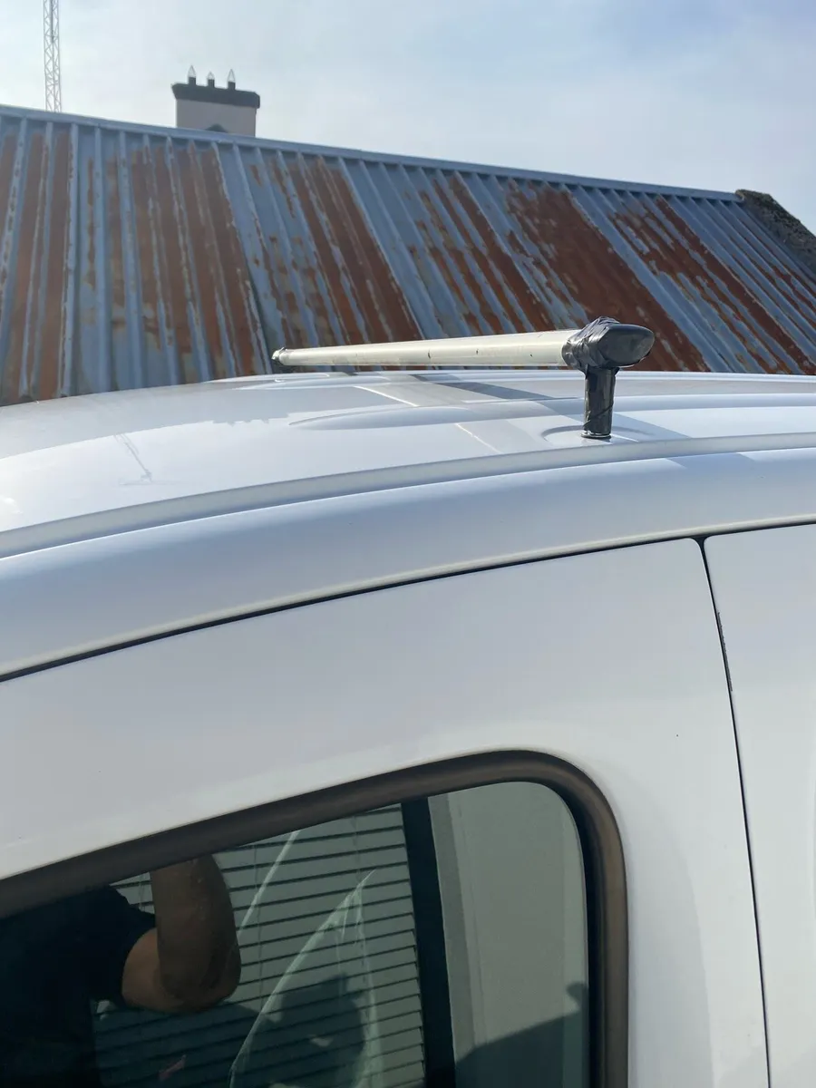 Roof bars kangoo 2 - Image 1