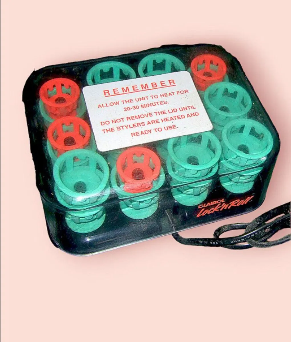 Clairol 'Lock n Roll Heated Hair Curlers' - Image 2