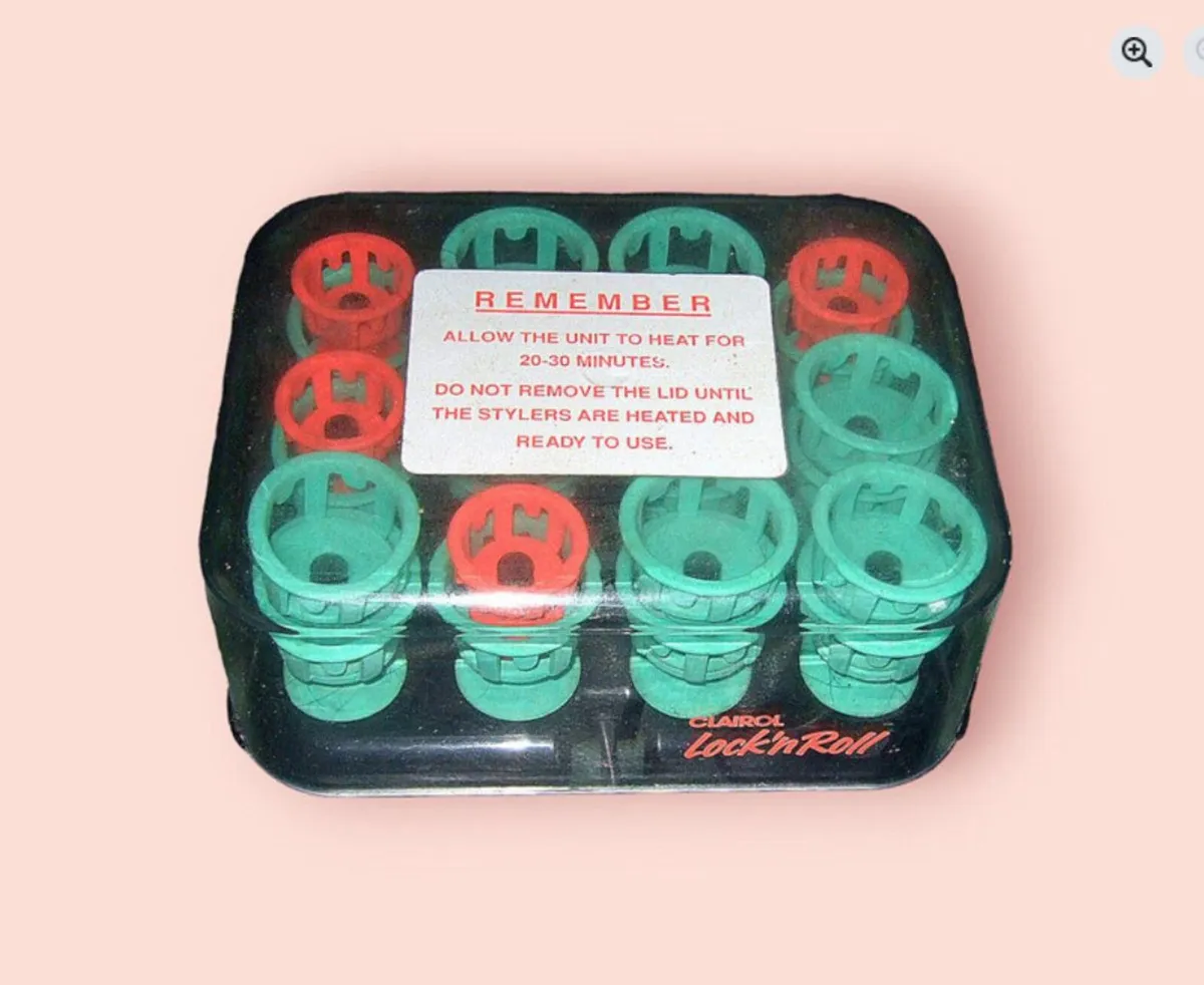 Clairol 'Lock n Roll Heated Hair Curlers' - Image 3