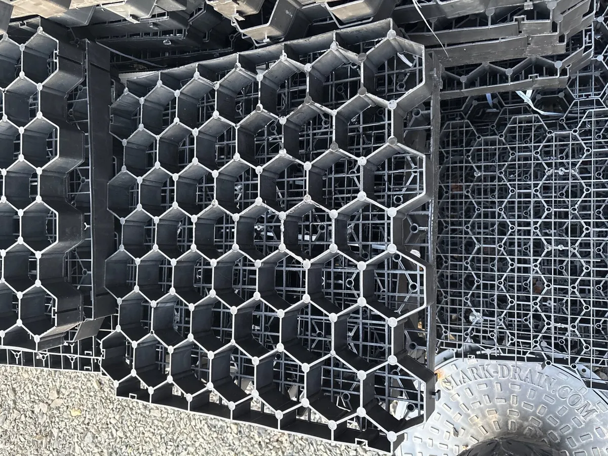 Grass grids - Image 2