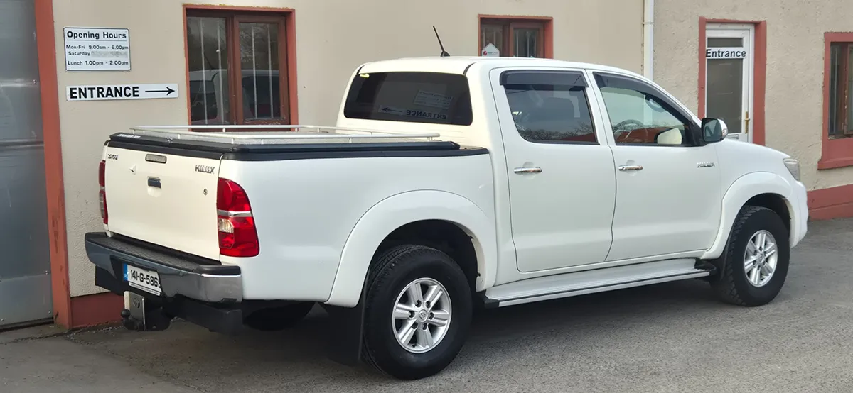 Toyota Hilux 2014 Manual 2.5D4D - Image 4
