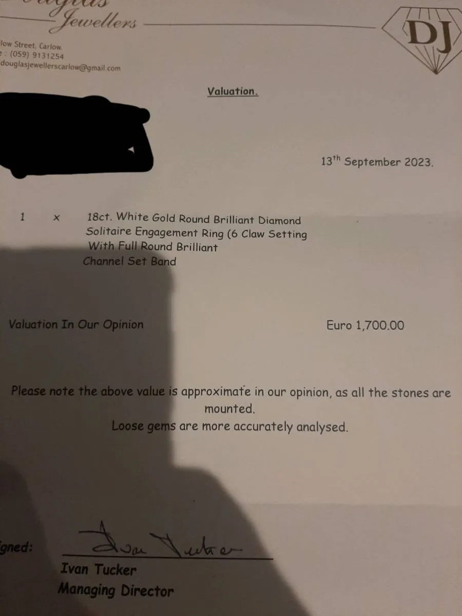 Engagement ring - Image 1