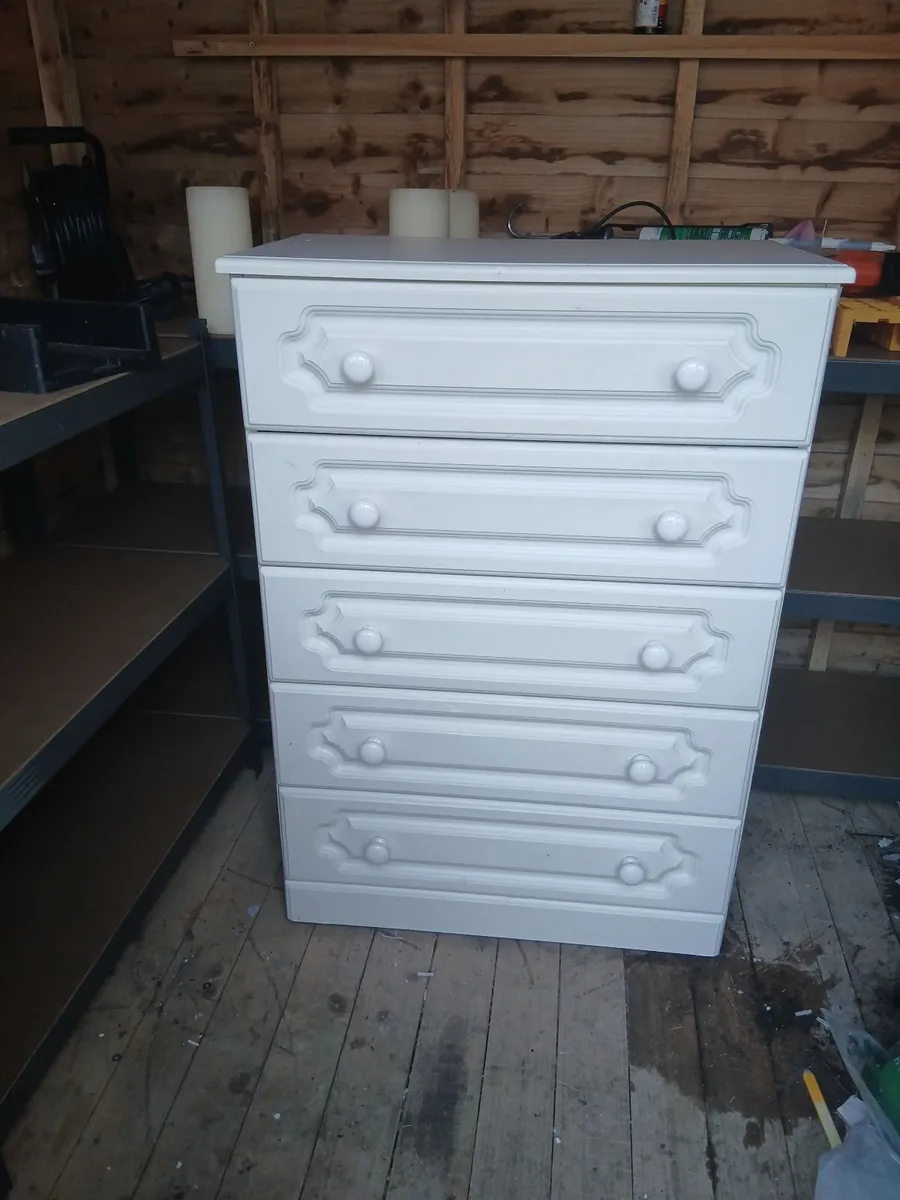 Chester Draws - Image 2