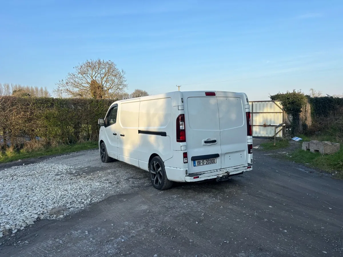 Renault traffic - Image 3