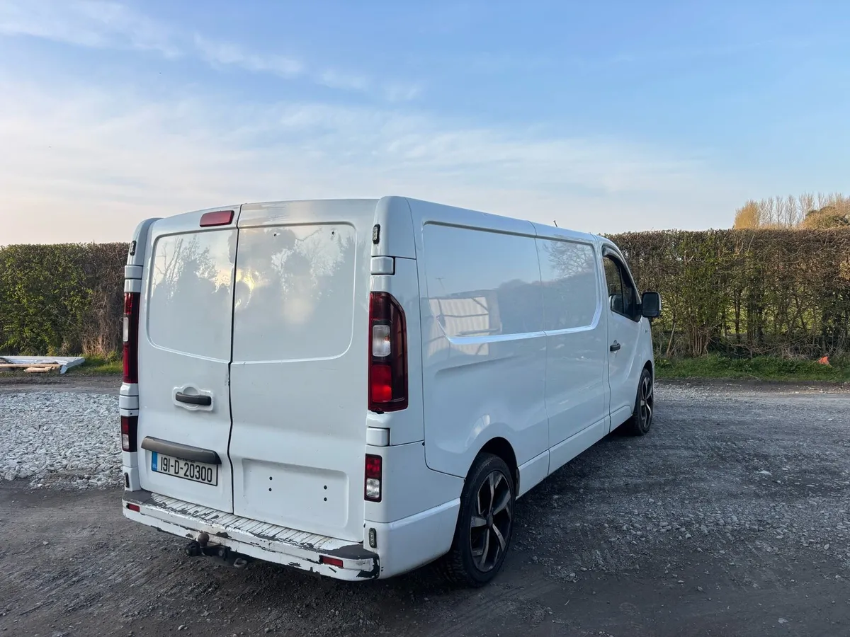 Renault traffic - Image 4