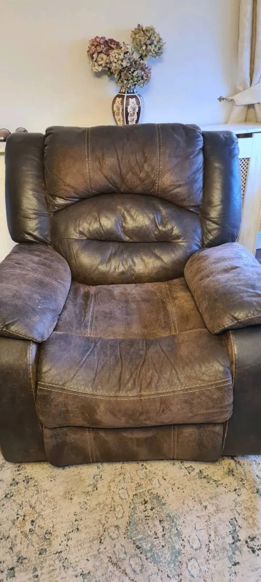 3 piece suite of Furniture - Image 3