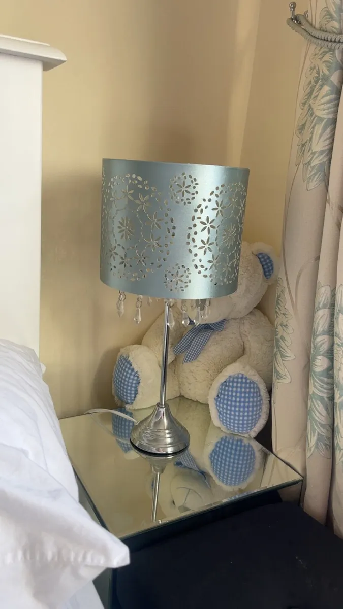 Lamp and shade - Image 3