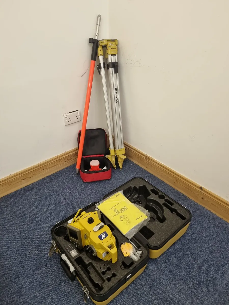 Topcon GTS 725 Total Station - Image 4