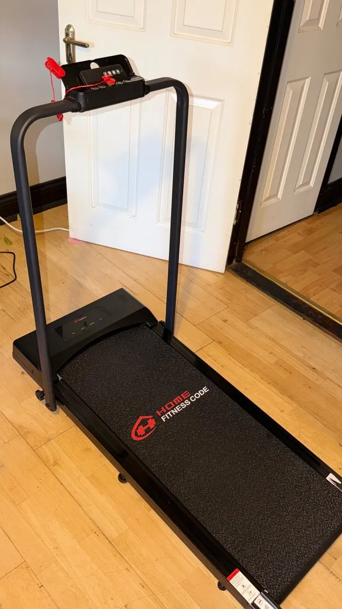 Treadmill/ walking pad - Image 1
