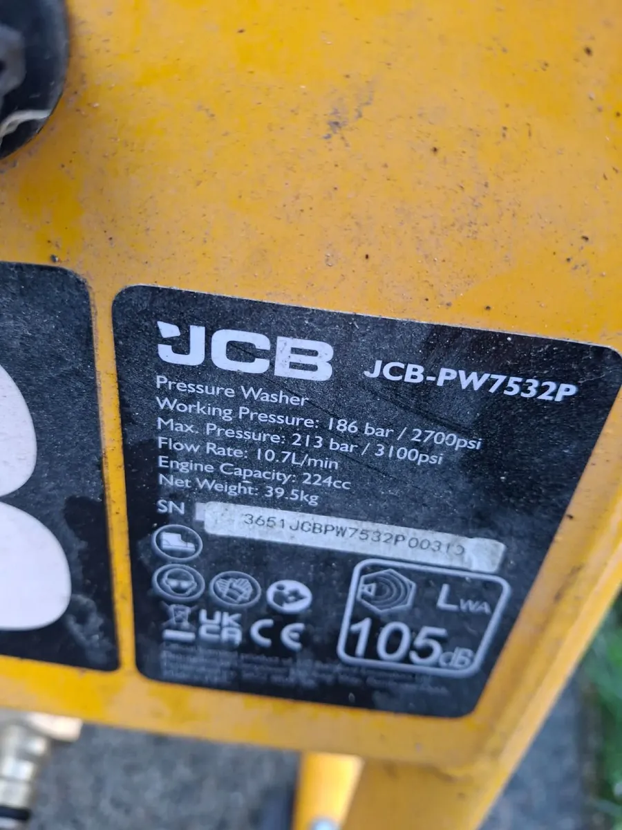JCV petrol pressure washer - Image 3