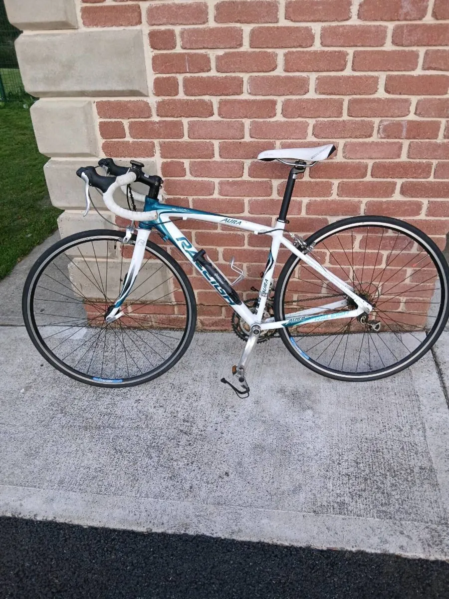 Ladies road bike - Image 2