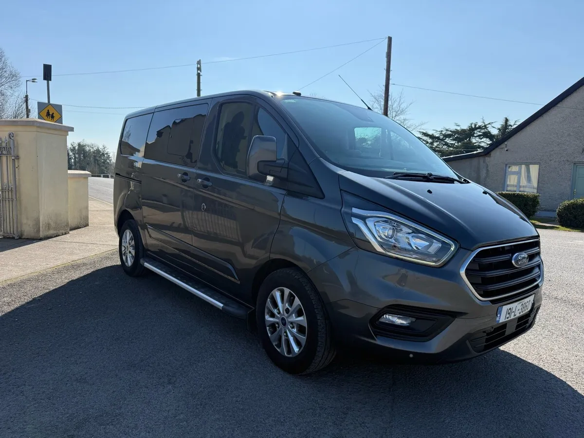 Ford Transit Custom 2.0 EcoBlue Crew Cab 6 Seater - Image 3