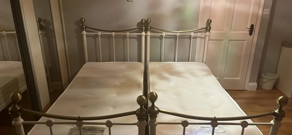 Two mettle cream and gold beds - Image 1